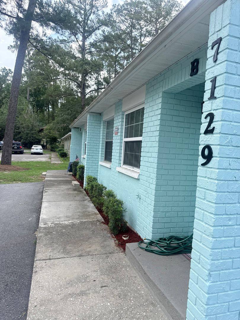 Apartment for rent at 7129 SW 45th Place, Gainesville, FL 32607