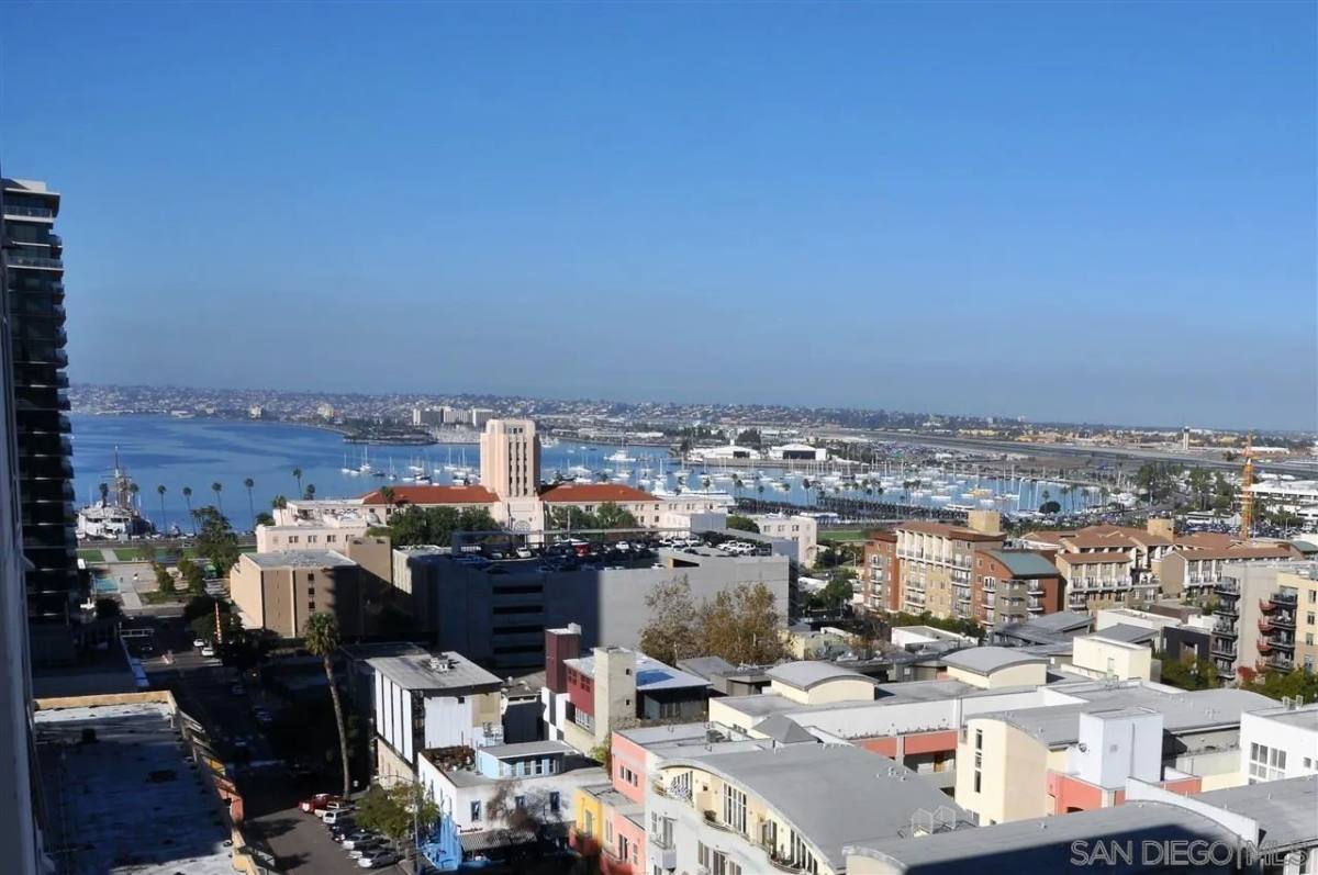 Condo for rent at 425 W Beech St #1157, San Diego, CA 92101