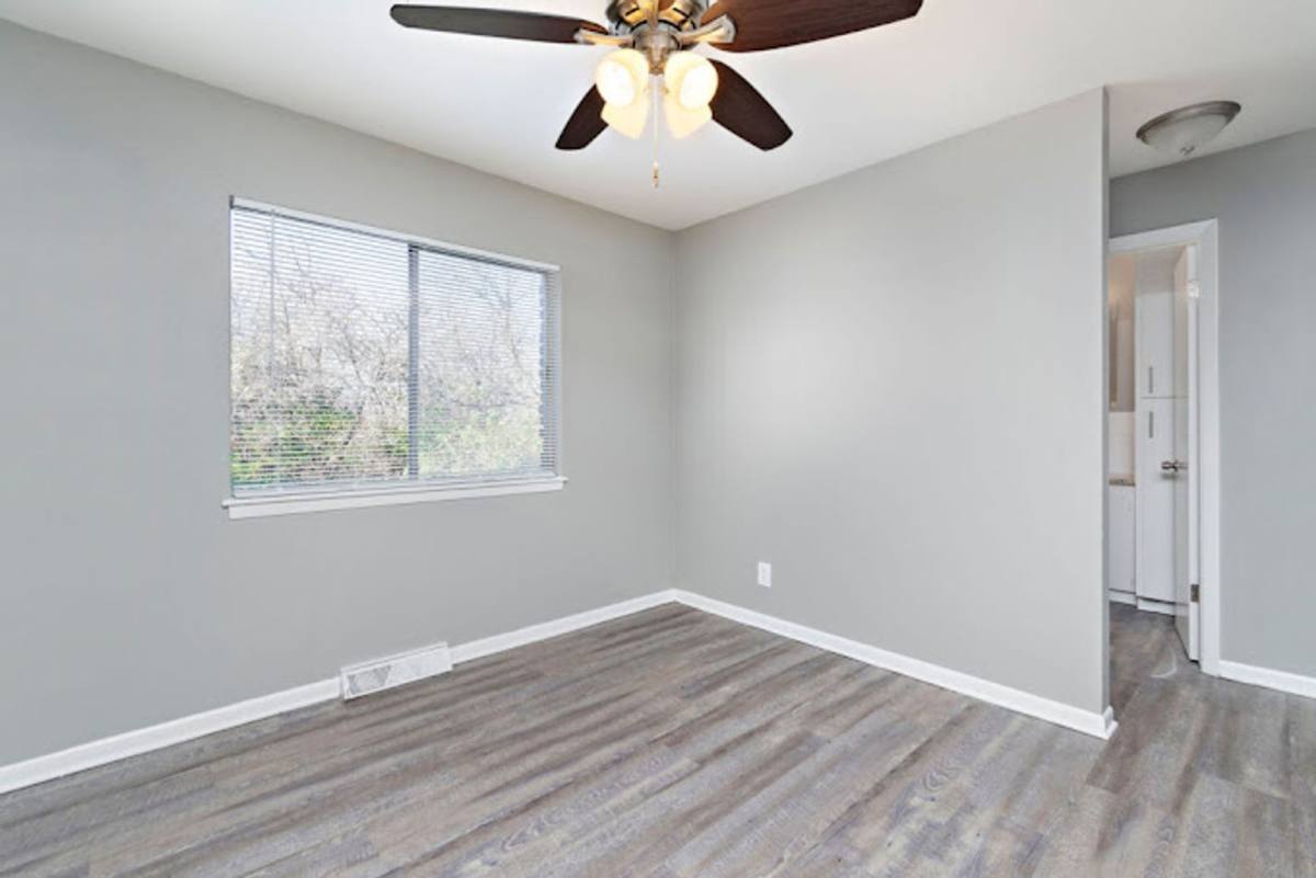 Apartment for rent at 10466 Wornall Rd, Kansas City, MO 64114