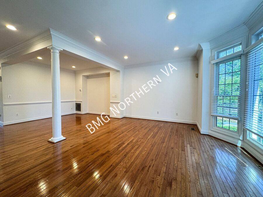 Townhouse for rent at 3091 McKinnon Way, Oakton, VA 22124