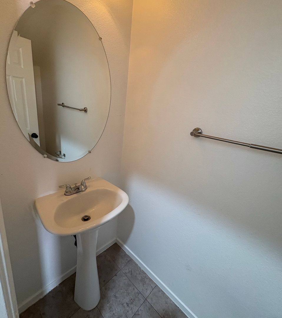 Townhouse for rent at 6064 Nestled Foot St, Henderson, NV 89011