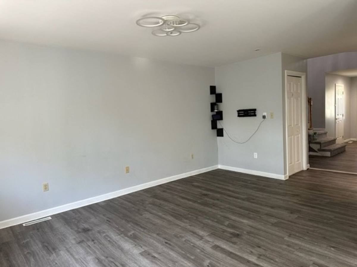 Townhouse for rent at 2223 Brigade Rd, Enola, PA 17025