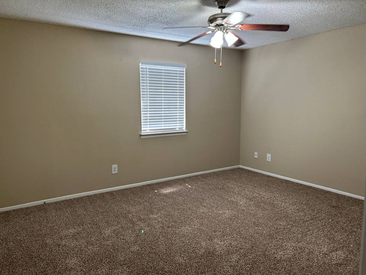 Townhouse for rent at 3925 Crow Rd, Beaumont, TX 77706