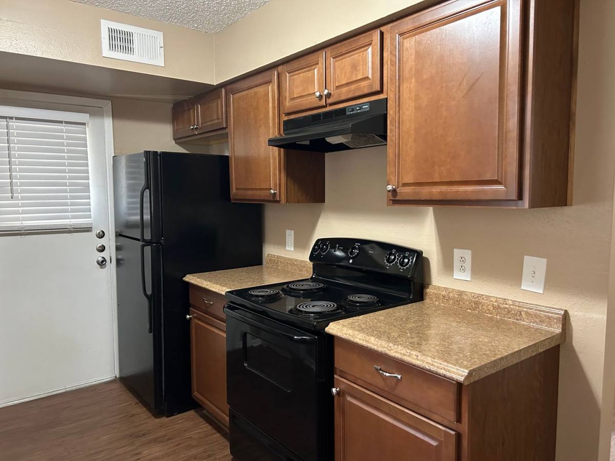 Townhouse for rent at 3925 Crow Rd, Beaumont, TX 77706