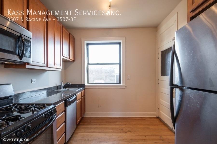 Apartment for rent at 3507 N Racine Ave #3E, Chicago, IL 60657