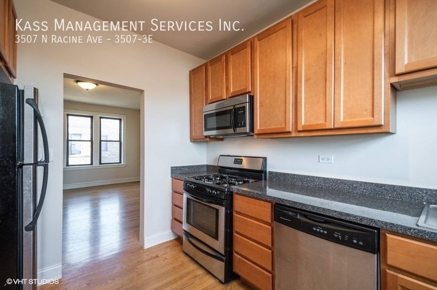 Apartment for rent at 3507 N Racine Ave #3E, Chicago, IL 60657