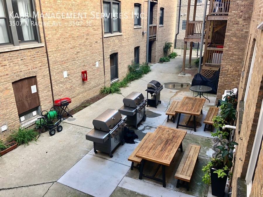 Apartment for rent at 3507 N Racine Ave #3E, Chicago, IL 60657