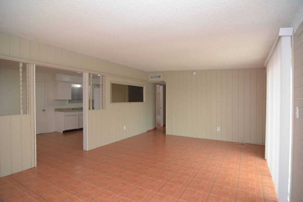 House for rent at 1074 W Pennsylvania Dr, Tucson, AZ 85714