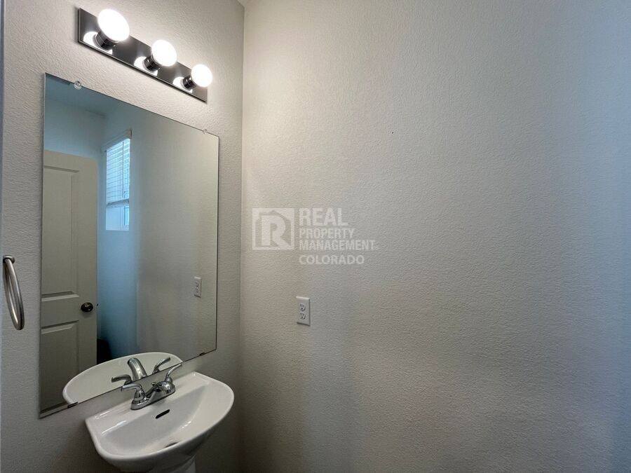 House for rent at 21902 38th Place, Aurora, CO 80019