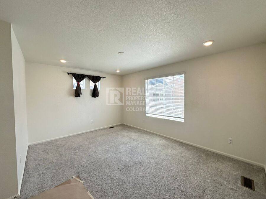 House for rent at 21902 38th Place, Aurora, CO 80019