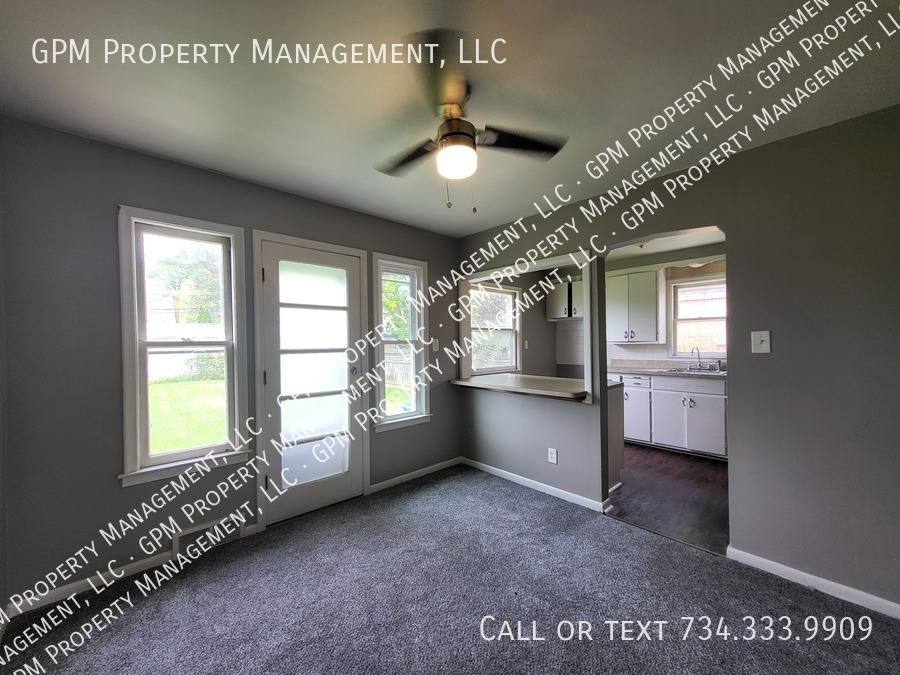 House for rent at 15305 Evergreen Ave, Eastpointe, MI 48021