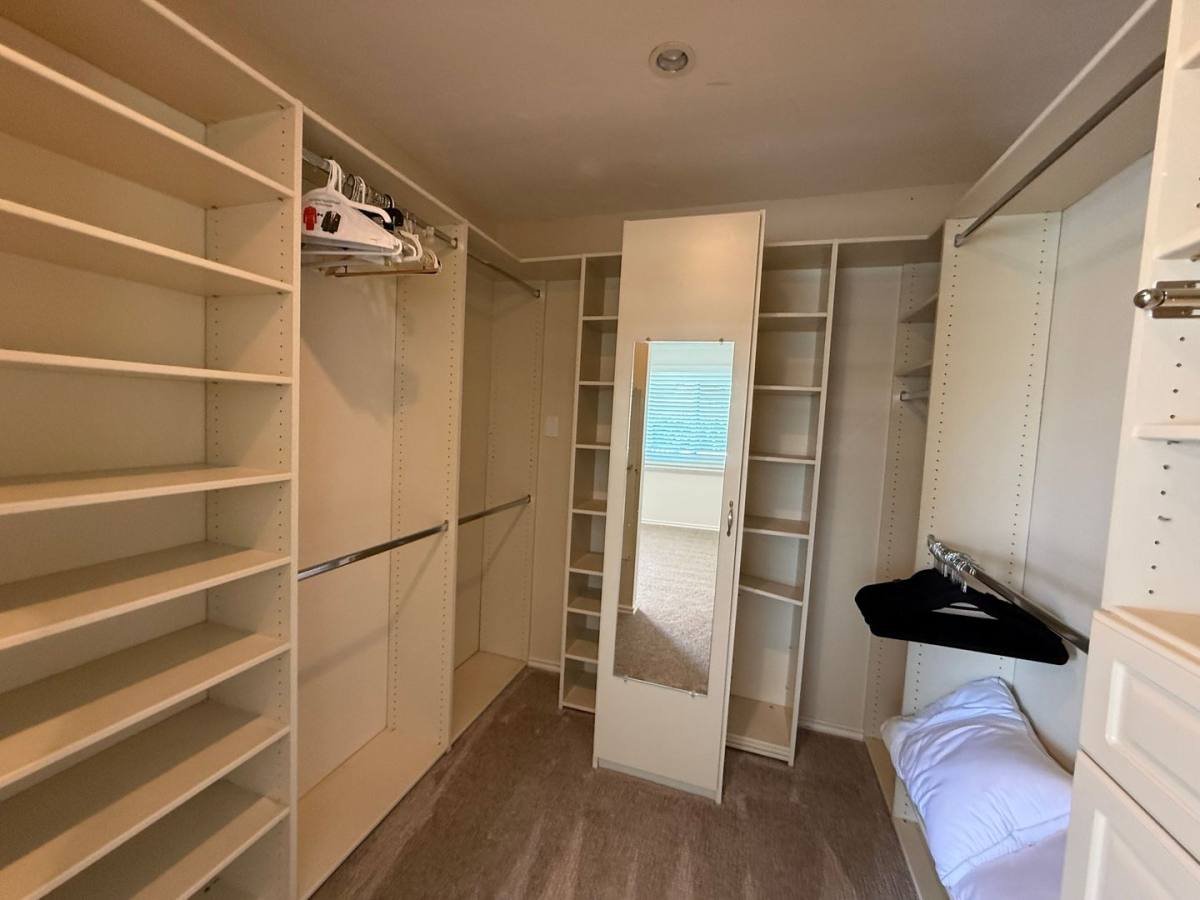 House for rent at 5290 1 2 E El Roble St, Long Beach, CA 90815