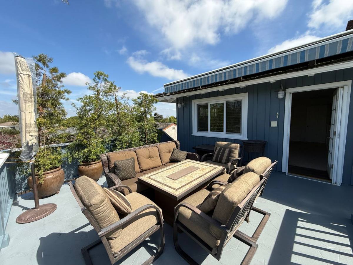 House for rent at 5290 1 2 E El Roble St, Long Beach, CA 90815