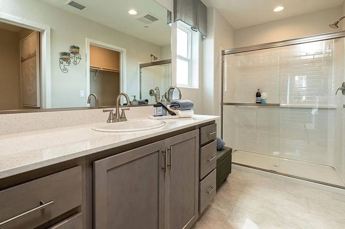 House for rent at 584 McCaffrey Way, Madera, CA 93636