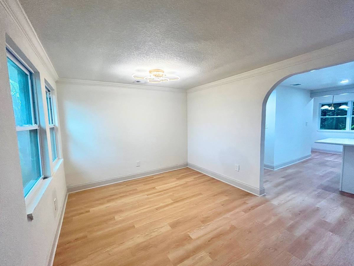 House for rent at 6215 58th Ave N W, Saint Petersburg, FL 33709