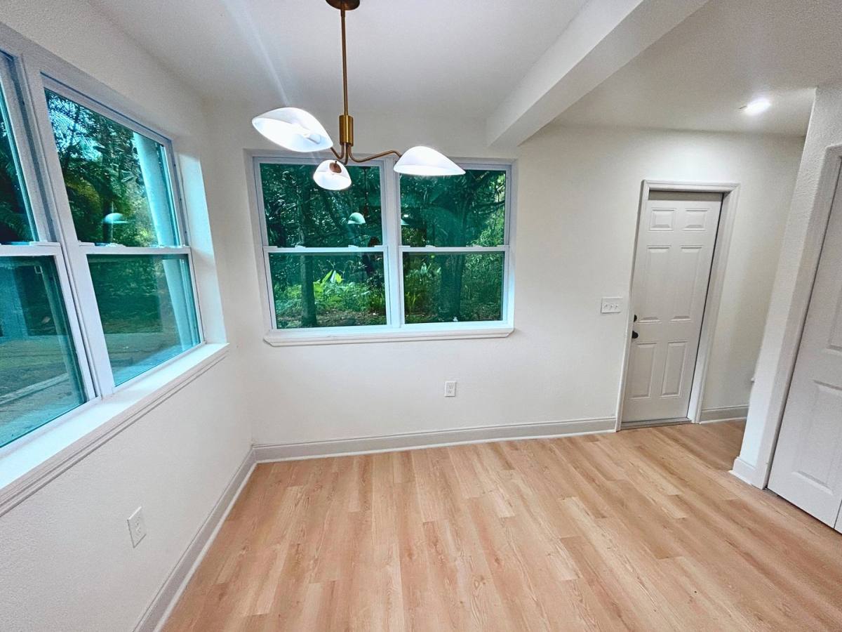 House for rent at 6215 58th Ave N W, Saint Petersburg, FL 33709
