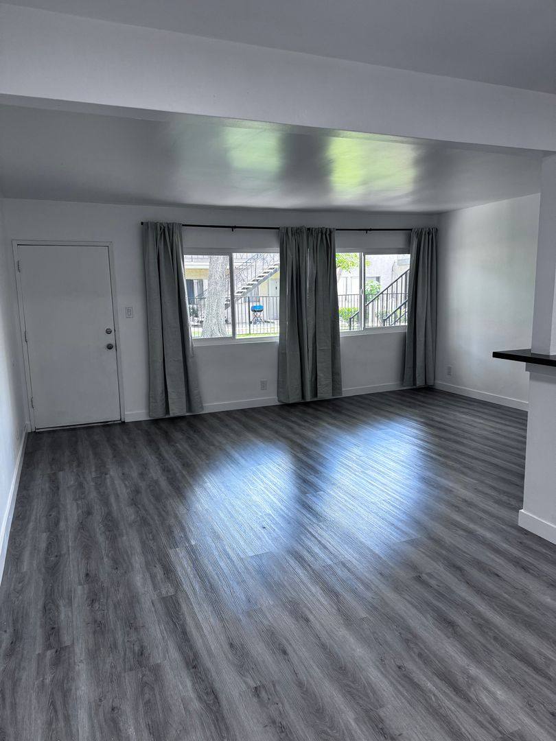 Apartment for rent at 128 E Wakefield Ave, Anaheim, CA 92802