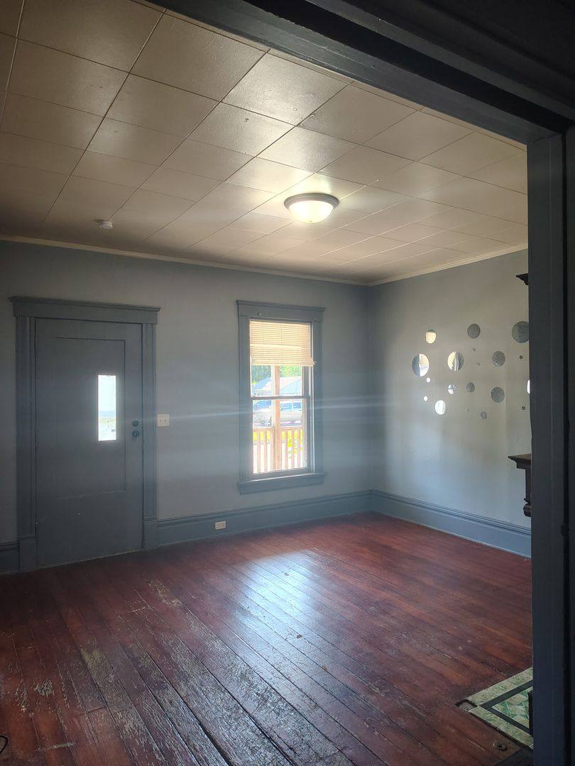 Apartment for rent at 801 Warren Ave, Sandusky, OH 44870