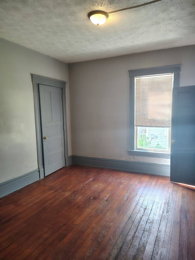 Apartment for rent at 801 Warren Ave, Sandusky, OH 44870