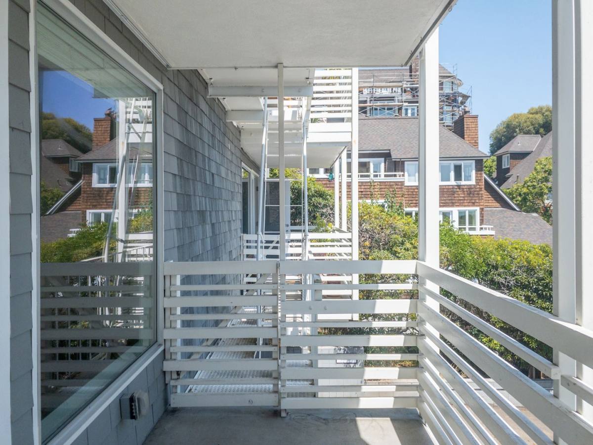 Apartment for rent at 77 Bulkley Ave, Sausalito, CA 94965
