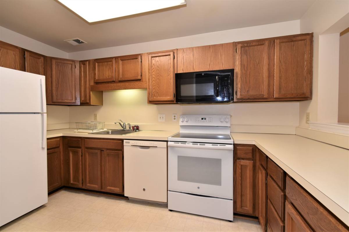 Condo for rent at 10702 Kings Riding Way, Rockville, MD 20852