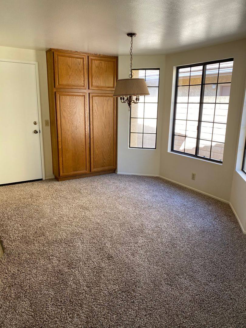 House for rent at 13826 Christian Barrett Dr, Moorpark, CA 93021
