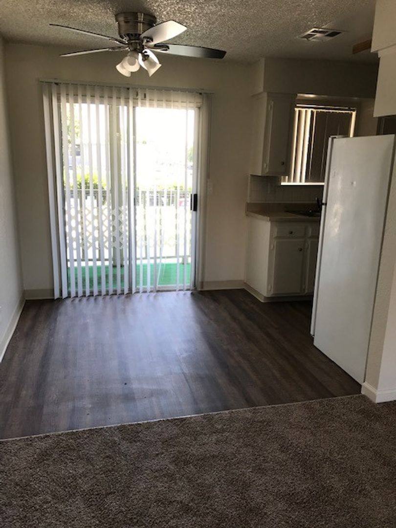 Apartment for rent at 300 W Alamos Ave, Clovis, CA 93612