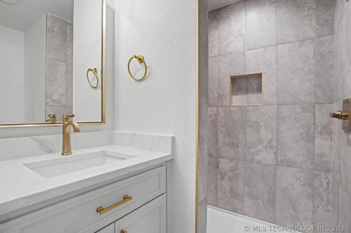 Townhouse for rent at 1379 E 13th St, Tulsa, OK 74120
