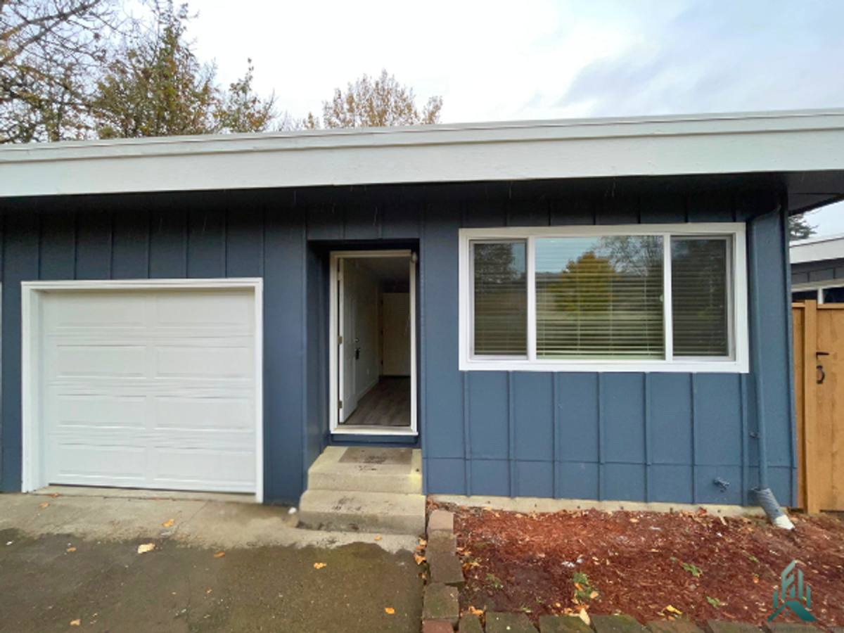 Apartment for rent at 193-195 SE Bridgeway Ave, Corvallis, OR 97333