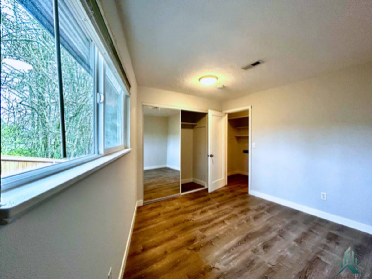 Apartment for rent at 193-195 SE Bridgeway Ave, Corvallis, OR 97333