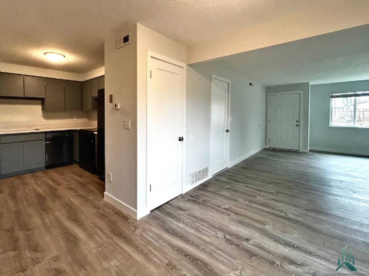 Apartment for rent at 193-195 SE Bridgeway Ave, Corvallis, OR 97333