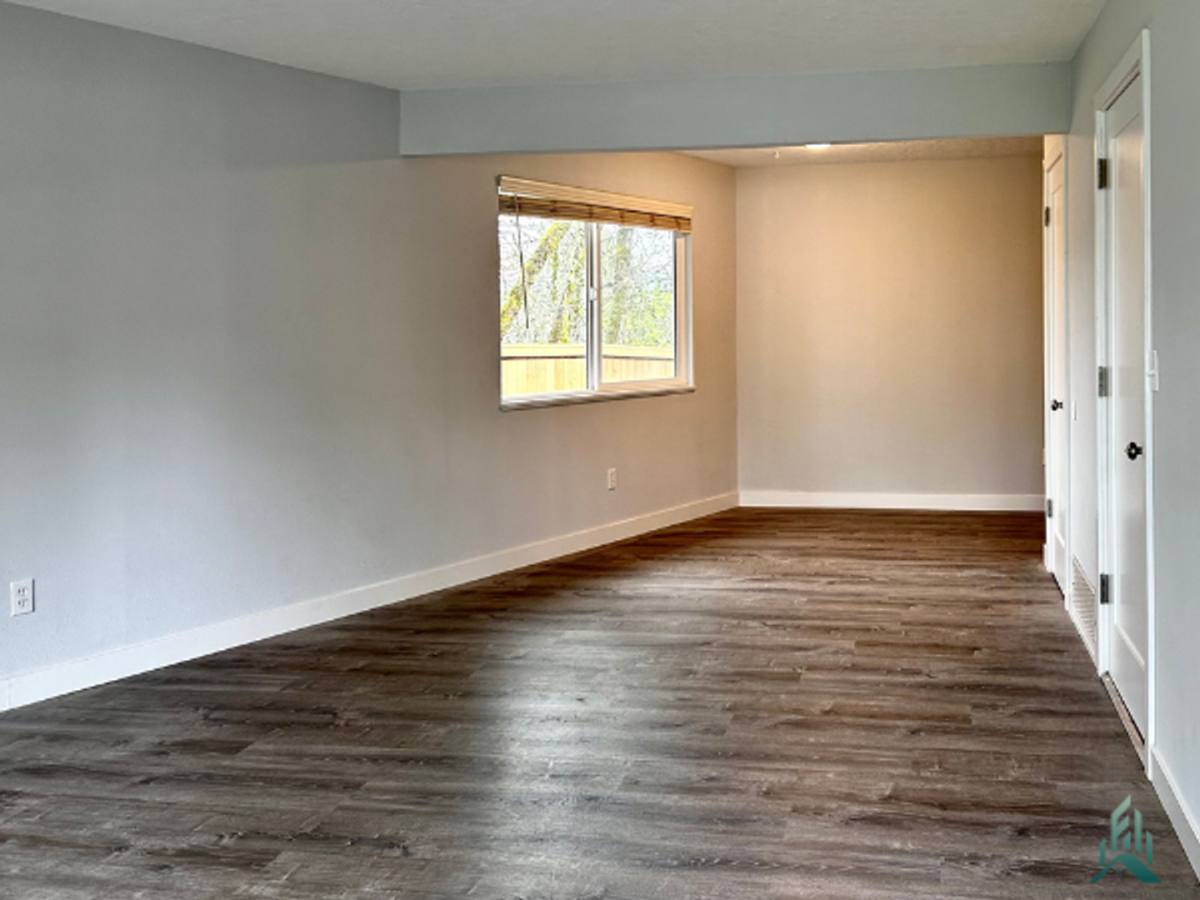 Apartment for rent at 193-195 SE Bridgeway Ave, Corvallis, OR 97333