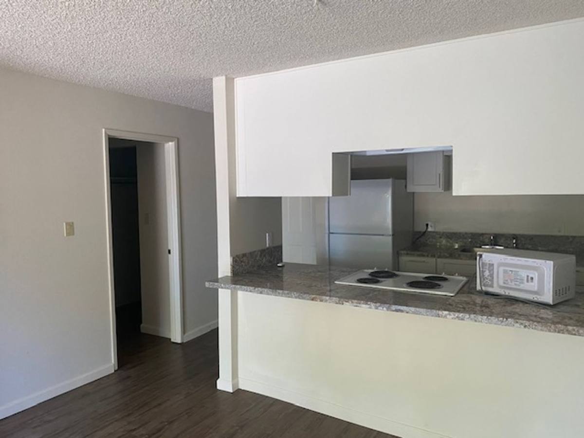 Apartment for rent at 1443 Wakeforest Dr, Davis, CA 95616
