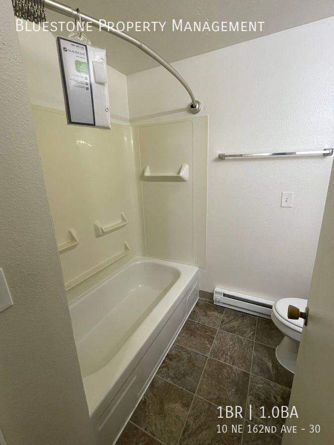 Apartment for rent at 10 NE 162nd Ave #30, Portland, OR 97230