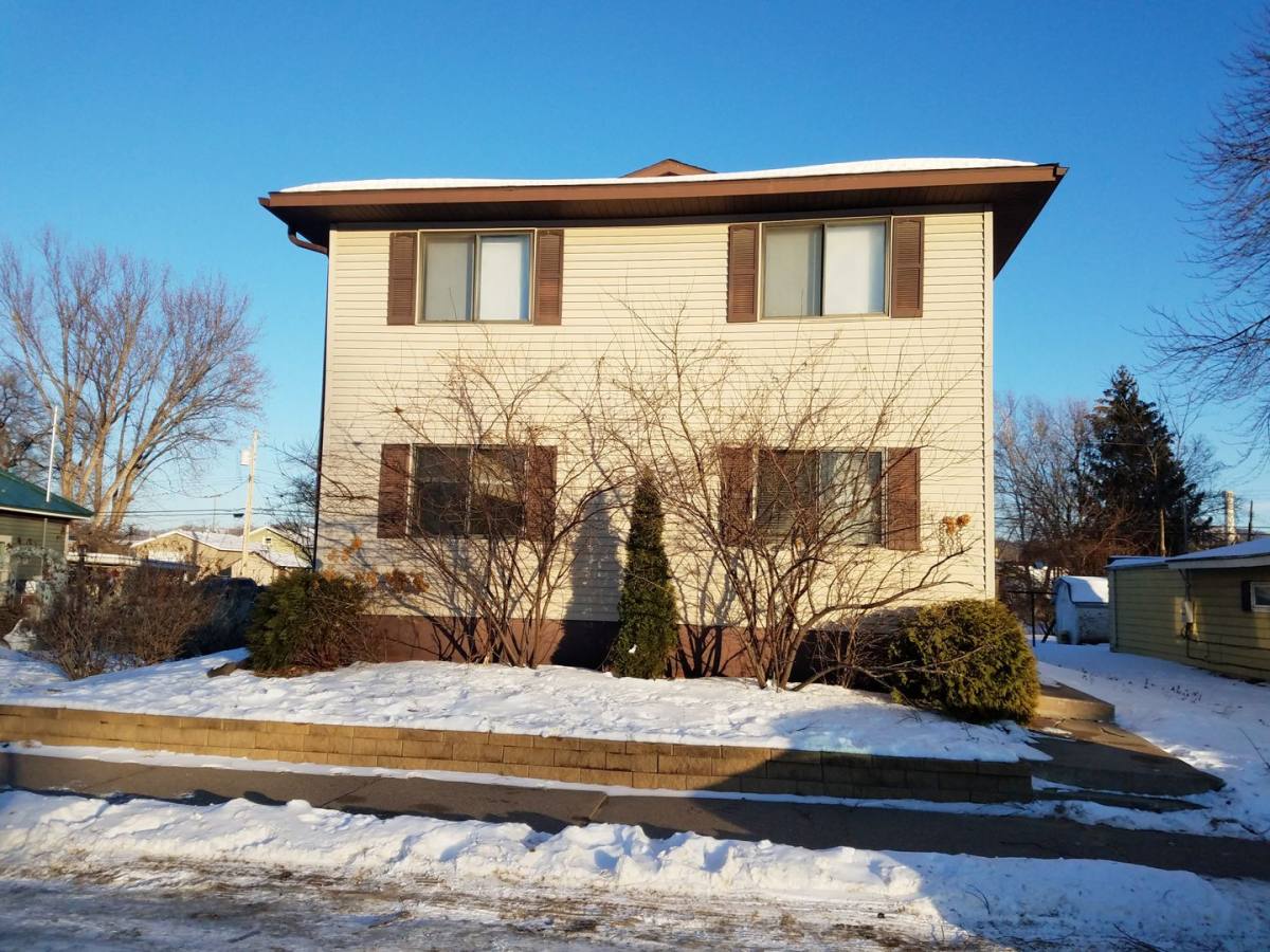Apartment for rent at 808 Kane St, La Crosse, WI 54603