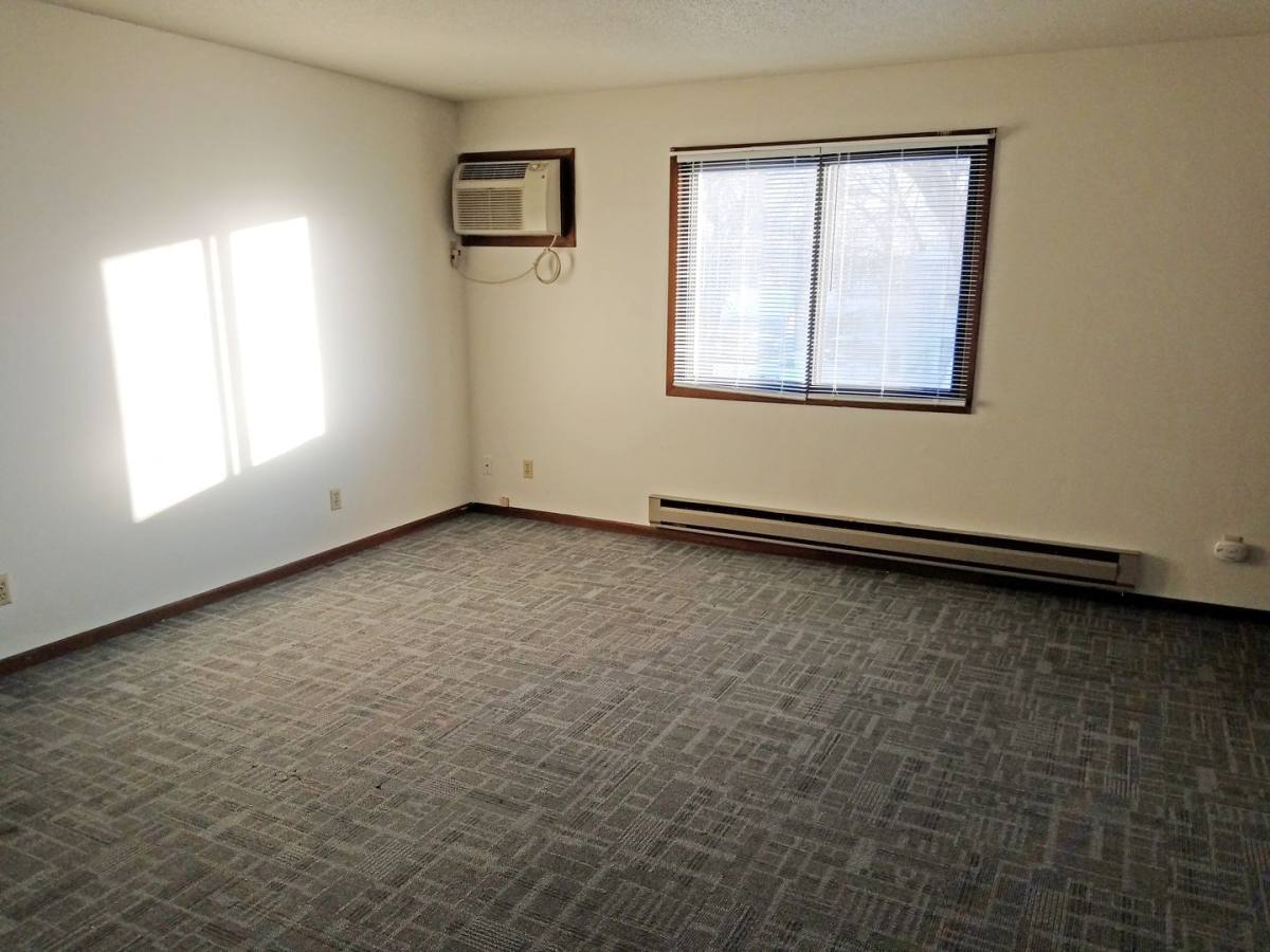 Apartment for rent at 808 Kane St, La Crosse, WI 54603