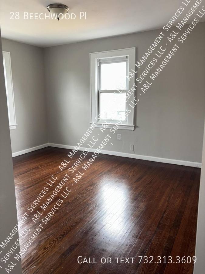Townhouse for rent at 28 Beechwood Pi, Irvington, NJ 07111