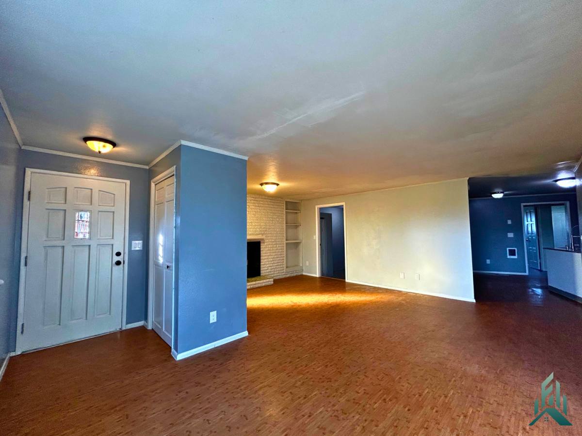 Apartment for rent at 3223 Franklin Ave SE, Albany, OR 97322