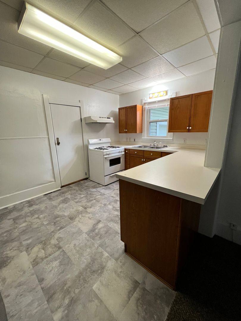 House for rent at 420 Sandridge, Bowling Green, OH 43402