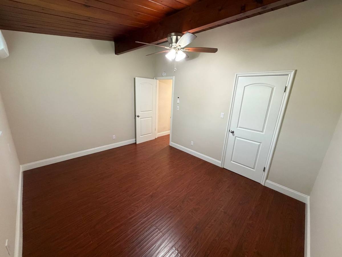 Apartment for rent at 116 Violet Ave, Monrovia, CA 91016