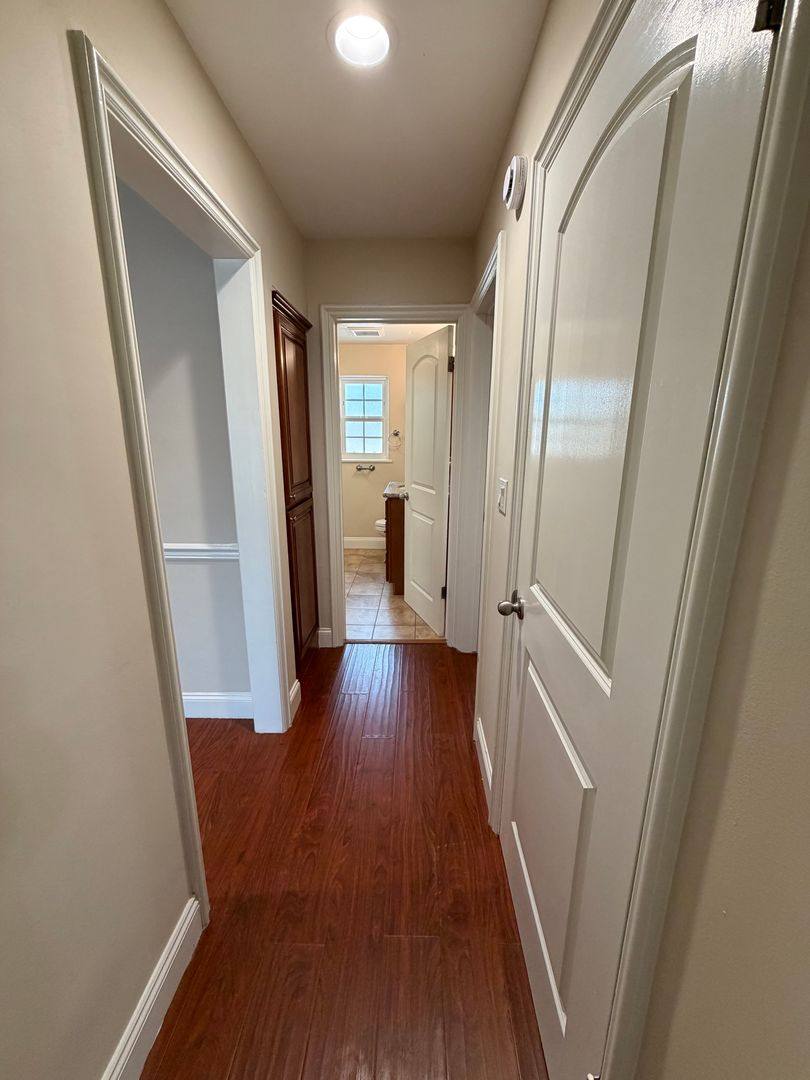 Apartment for rent at 116 Violet Ave, Monrovia, CA 91016