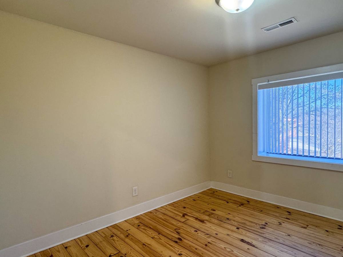 Apartment for rent at 106 N Main St #2, Hopewell, VA 23860