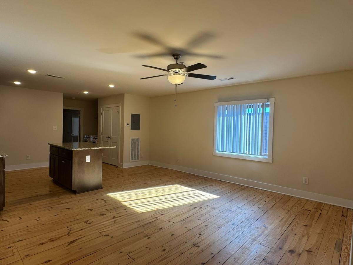 Apartment for rent at 106 N Main St #2, Hopewell, VA 23860