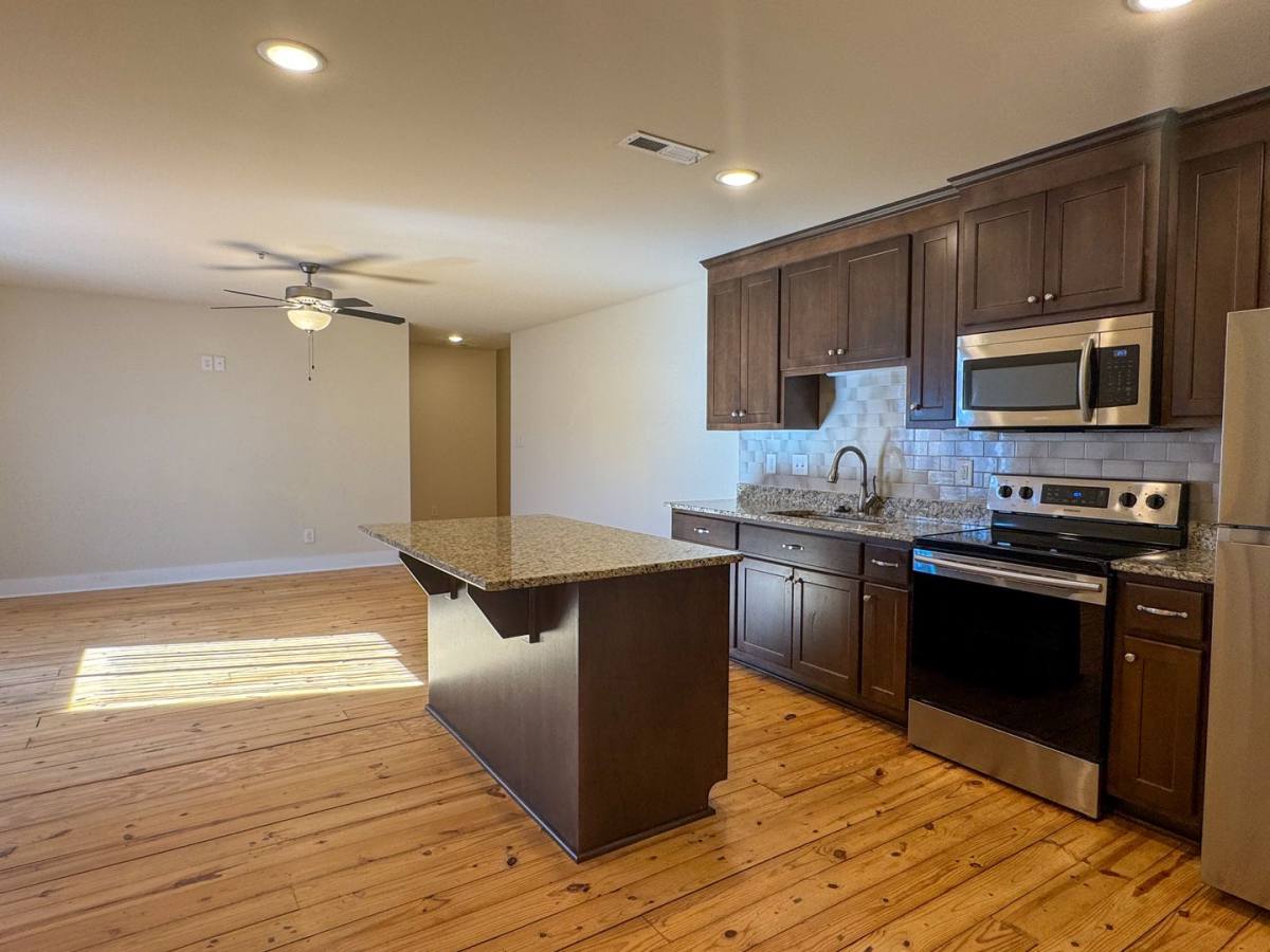 Apartment for rent at 106 N Main St #2, Hopewell, VA 23860