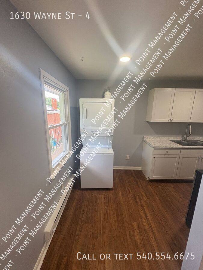 Apartment for rent at 1630 Wayne St #4, Roanoke, VA 24012
