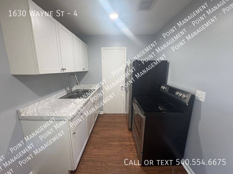 Apartment for rent at 1630 Wayne St #4, Roanoke, VA 24012