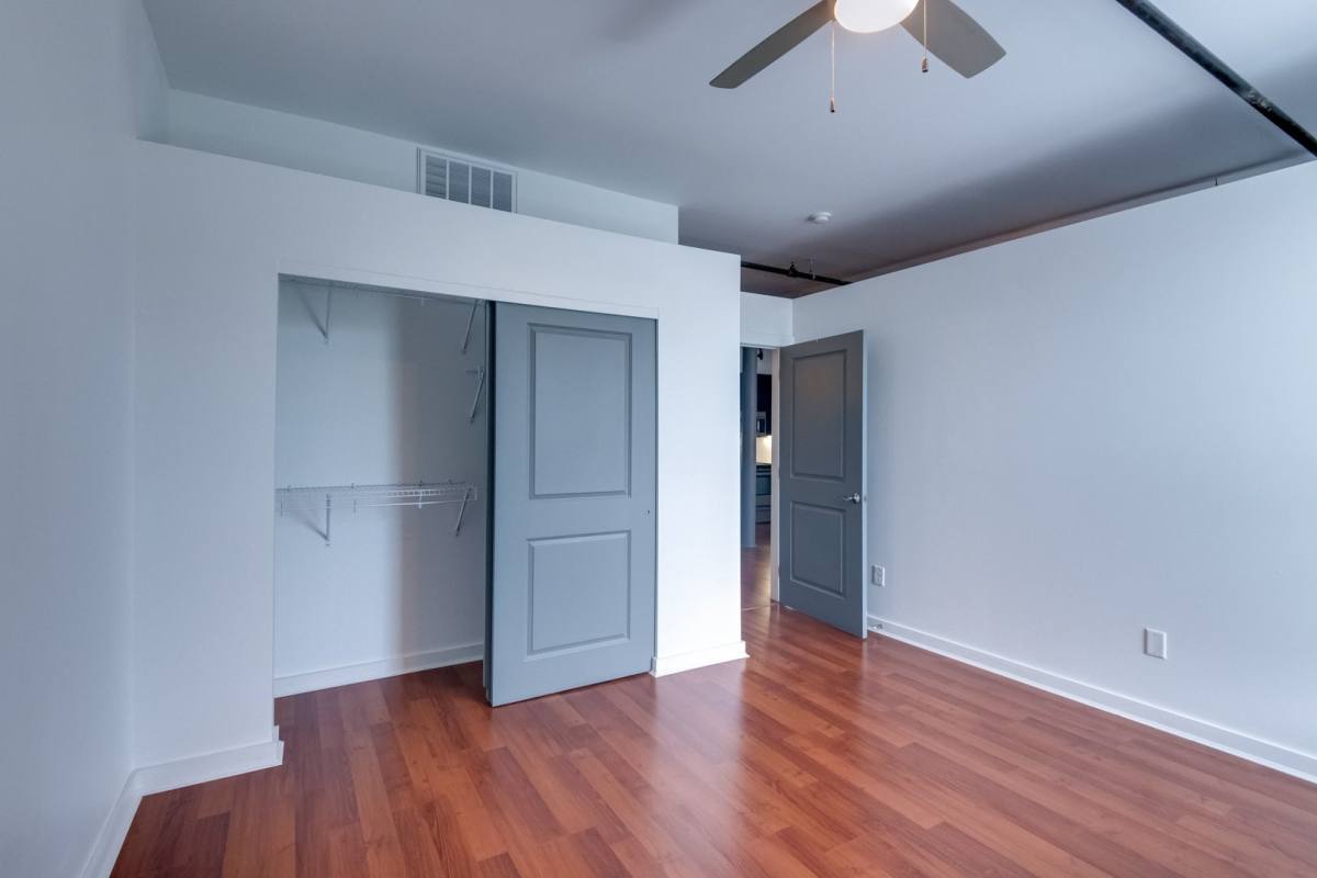 Apartment for rent at 209-211 W Pike St, Covington, KY 41011