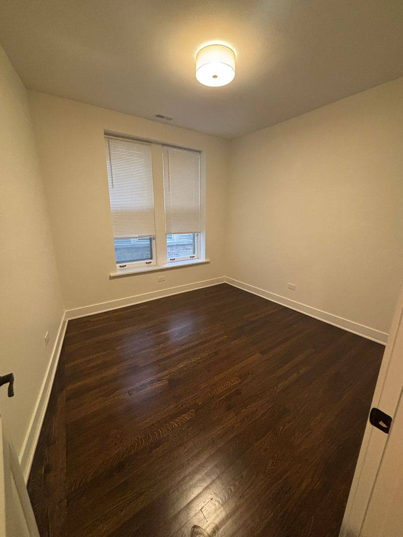 Apartment for rent at 134 Main St, Evanston, IL 60202