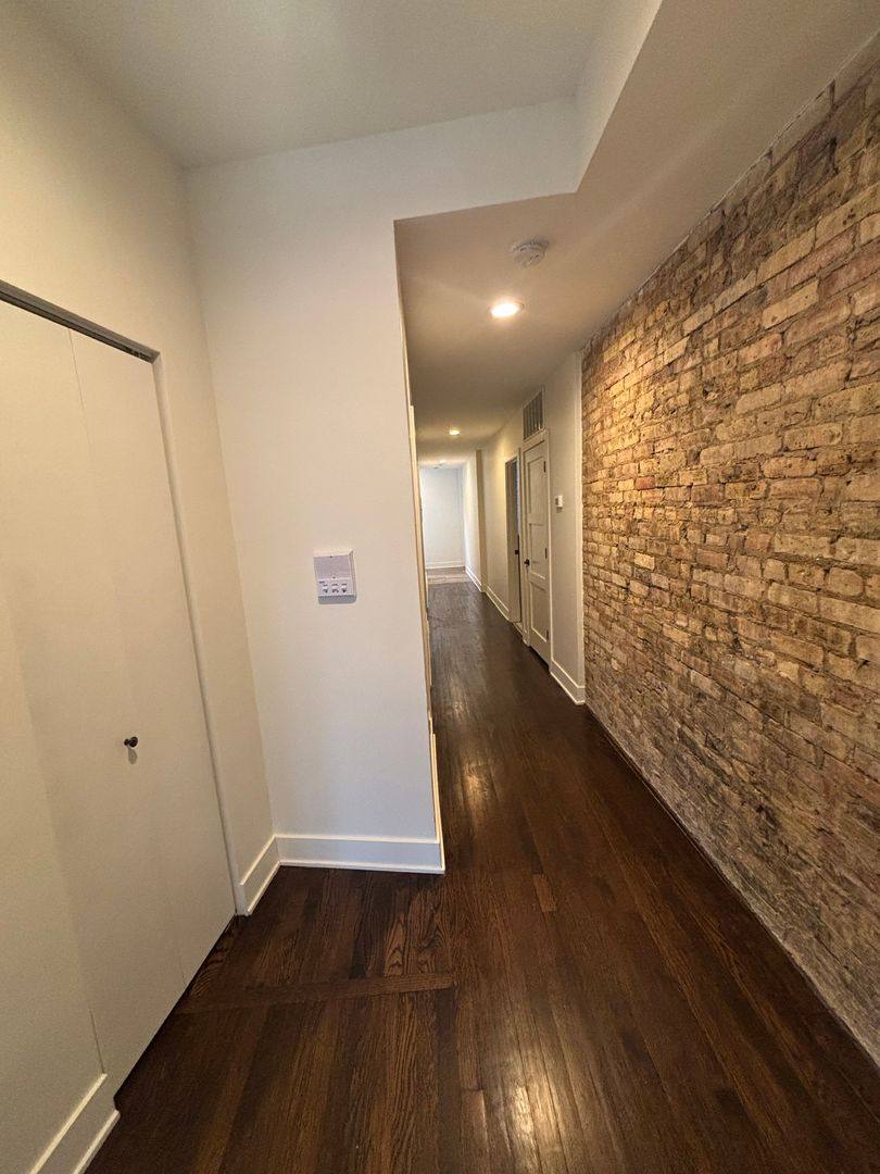 Apartment for rent at 134 Main St, Evanston, IL 60202