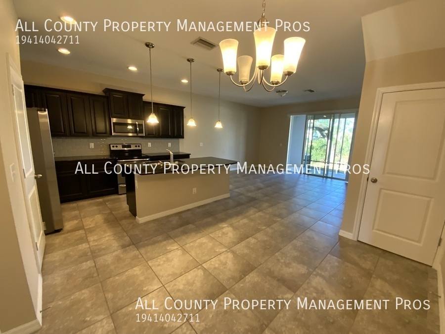 Townhouse for rent at 4464 Aqua Mirage St, Sarasota, FL 34238